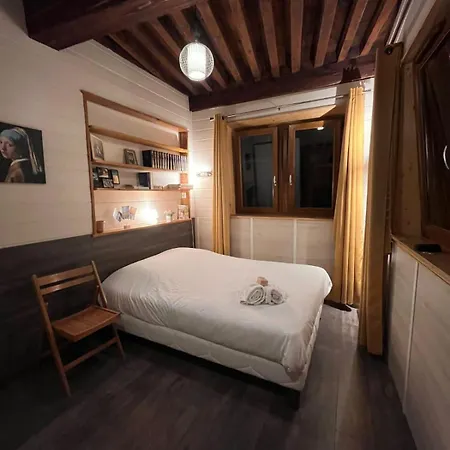 Charming Duplex With Panoramic View Of Cordeliers